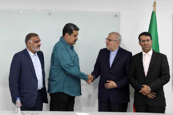Iran’s oil minister has paid an official visit to Venezuela where he met President Nicolás Maduro