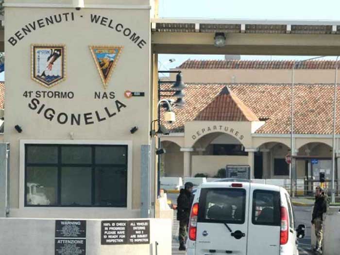 El ministro de Defensa italiano Guido Crosetto prohibió que medios aéreos estadounidenses hicieran escala en esa instalación militar.