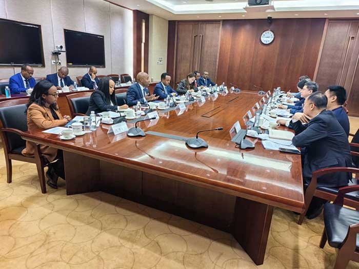 Etiopía y China acordaron continuar fortaleciendo la cooperación bilateral.