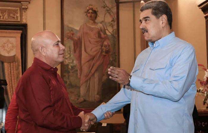 Nicolás Maduro Moros recibió a la delegación cubana encabezada por el miembro del Buró Político Roberto Morales Ojeda