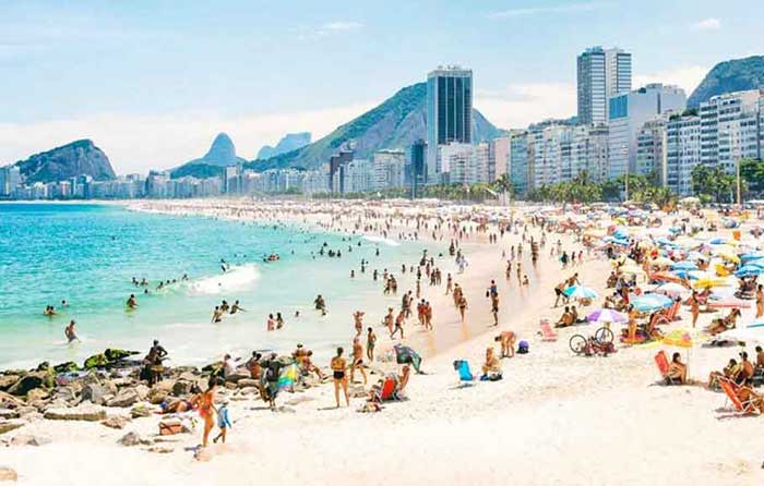 En la costa latinoamericana, la fuerza del océano avanza desplazando los límites conocidos.