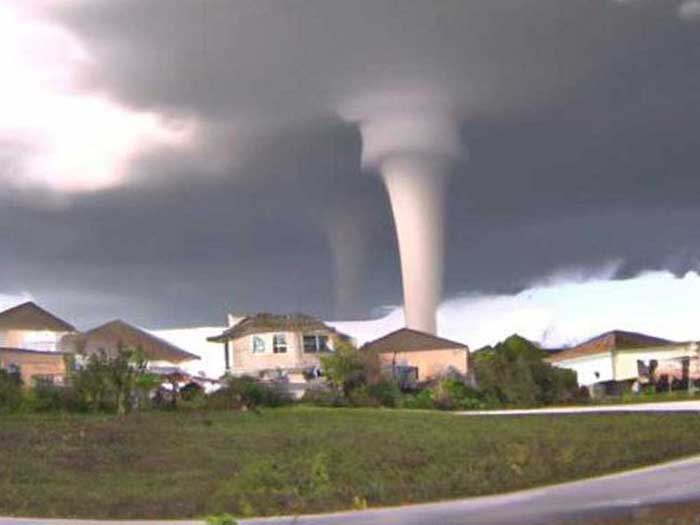Strong tornado hit north of Miami on Saturday