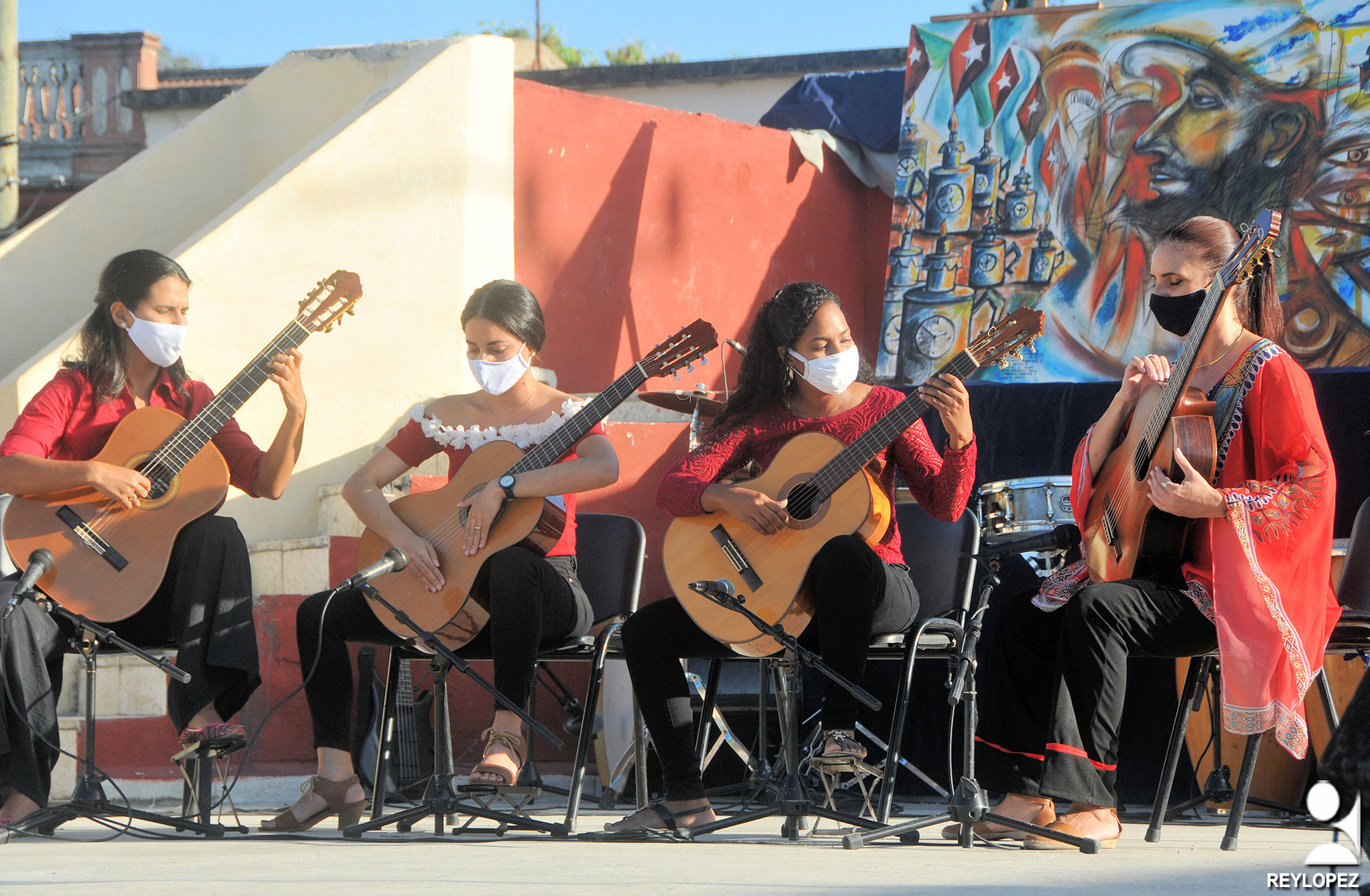 presentación guitarras