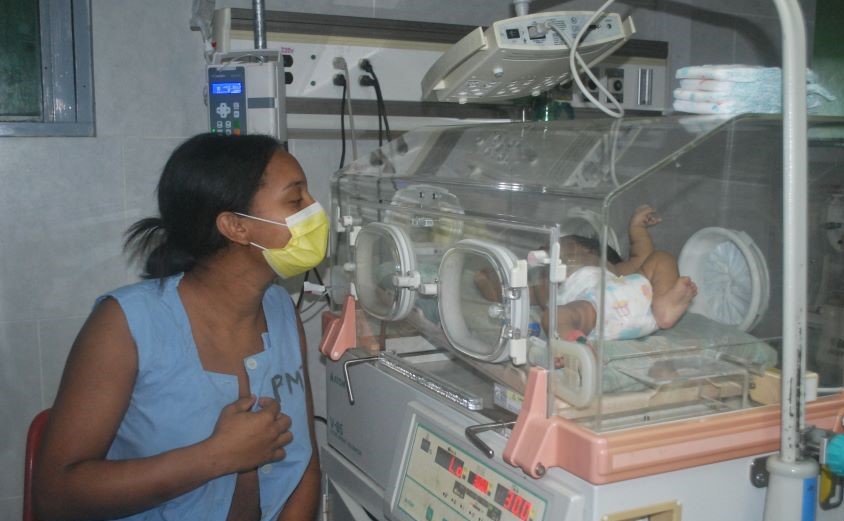Neonatología foto Claudia Ligget 1
