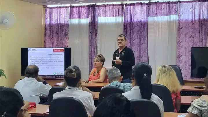 BiblioTunas 2024, en ocasión del aniversario 40 del Centro Provincial de Información Médica.