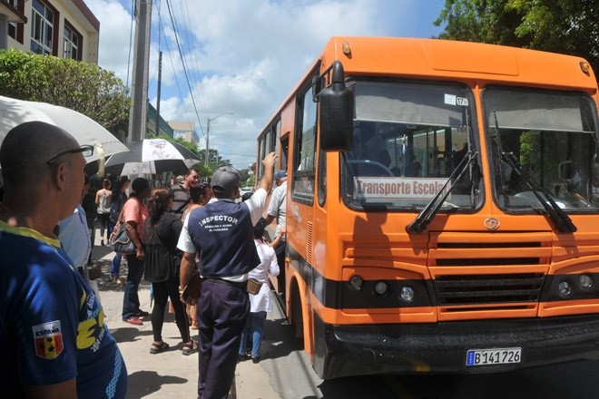 The School Transportation Unit will guarantee the transfer of students and educators.