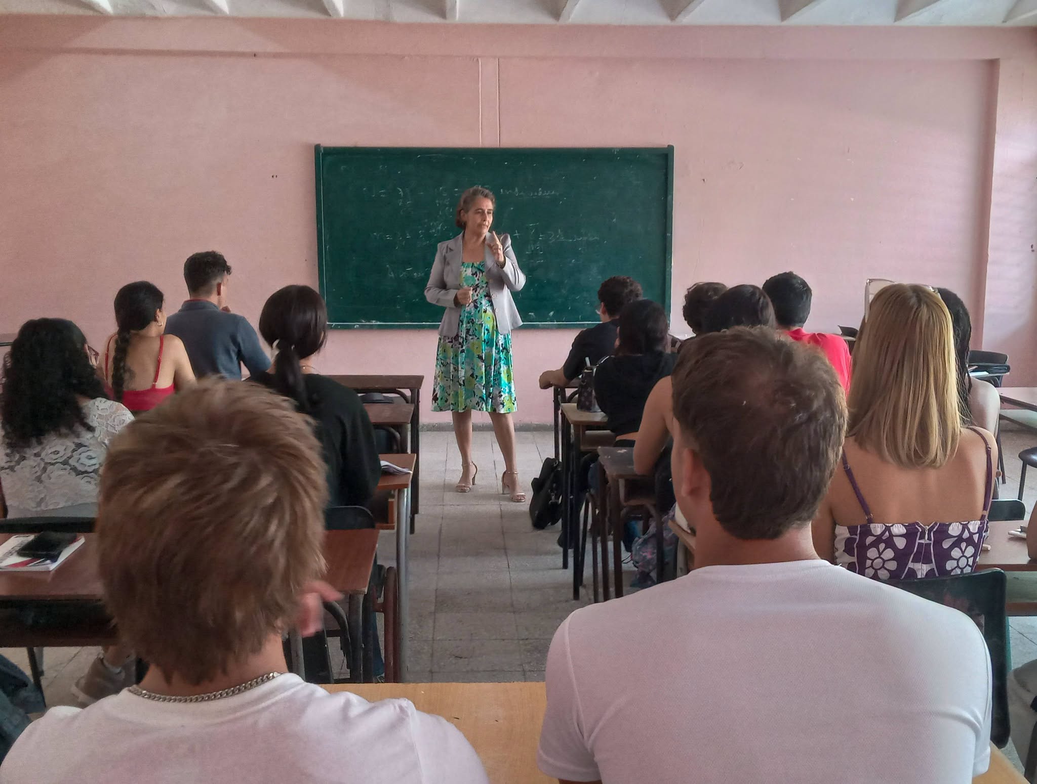 aula univ fb