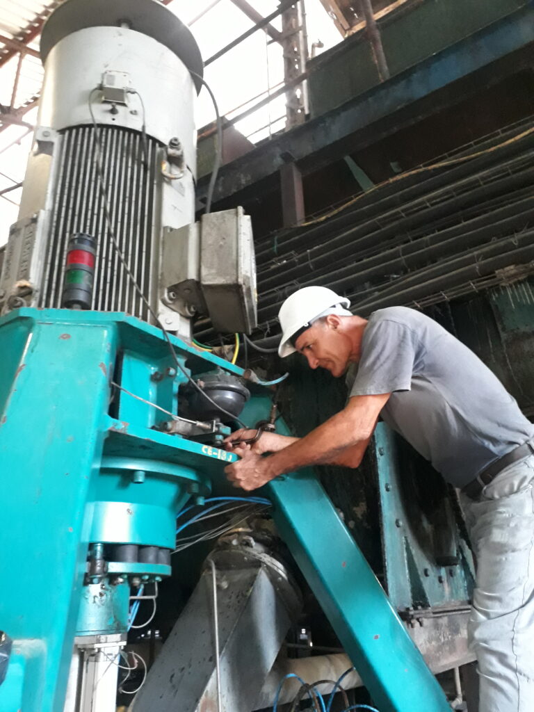 Calmar3 Eliéce Castro Sosa Innovador.Central Antonio Guiteras Delicias Puerto padre las Tunas