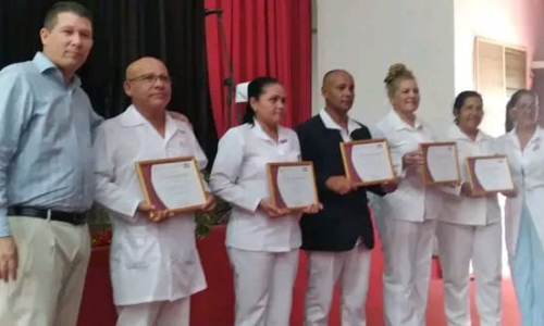 Reconocen impacto de la Enfermería en Las Tunas (+fotos)