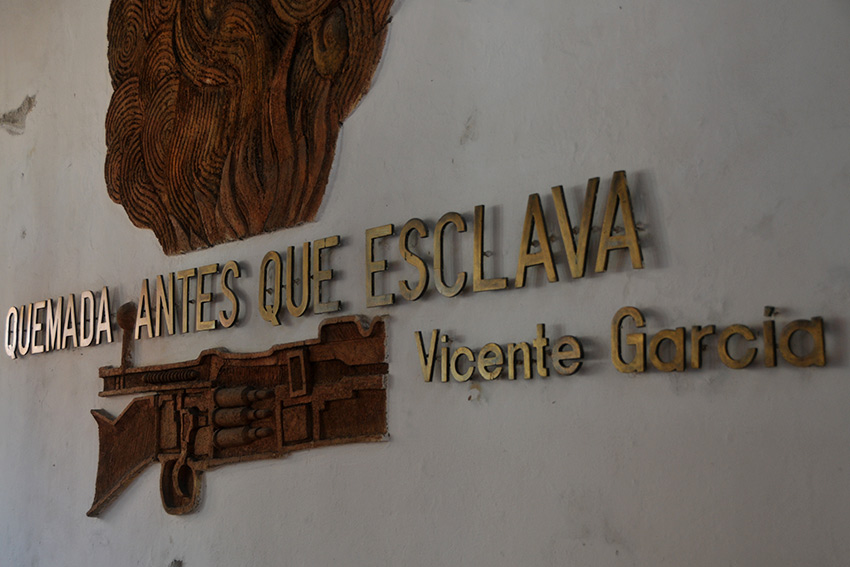Murals in Las Tunas