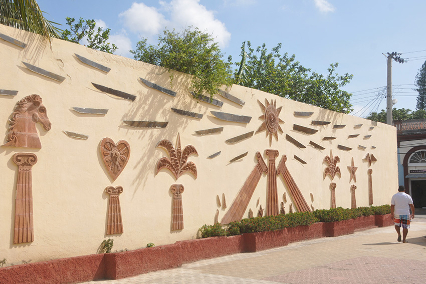 Murals in Las Tunas