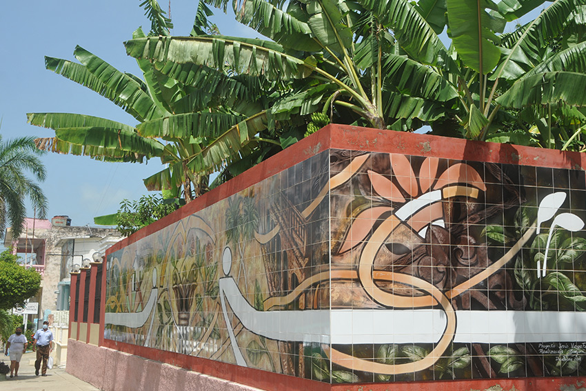 Murals in Las Tunas