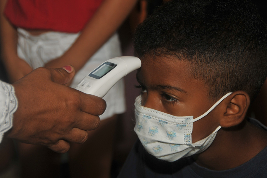 Children between 2 and 11 years of age began to receive their first dose of Soberana 02