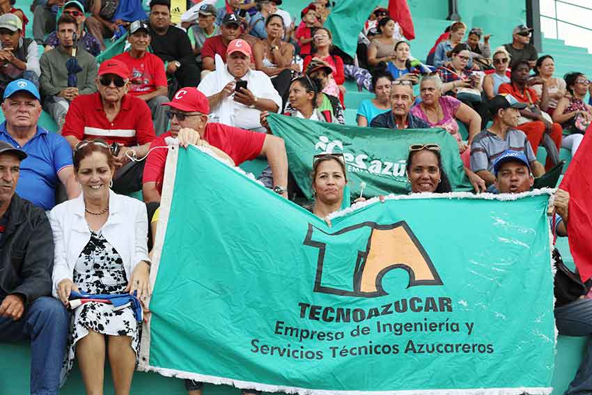 Trabajadores tuneros reafirman compromisos de cara al Primero de Mayo.