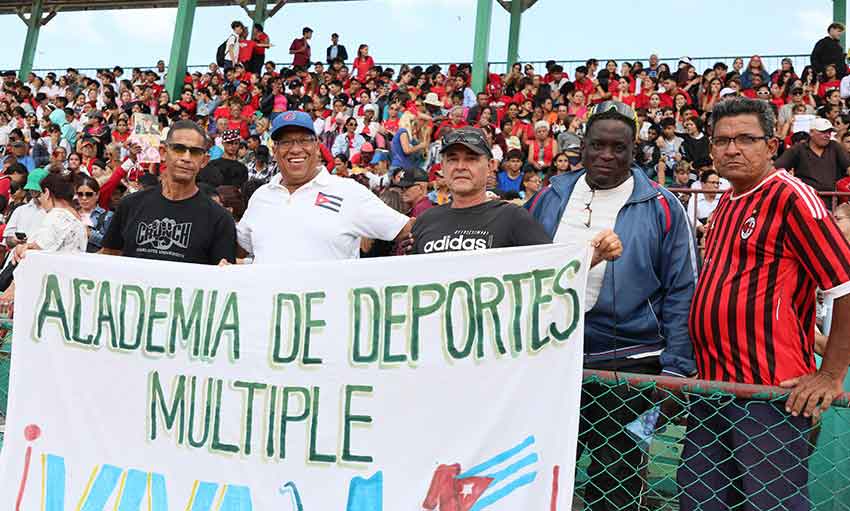 Trabajadores tuneros reafirman compromisos de cara al Primero de Mayo.
