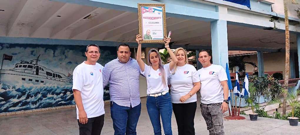 Celebra1 acto por aniversario 87 de la CTC