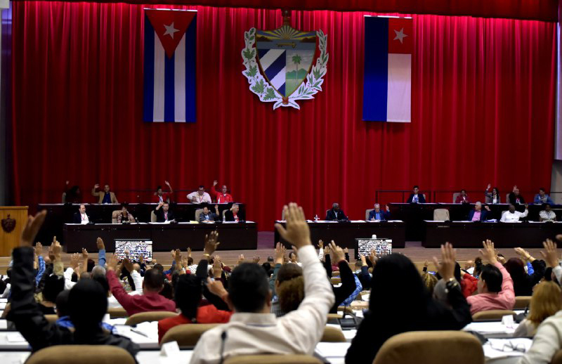 2012 aprueba parlamento acuerdos