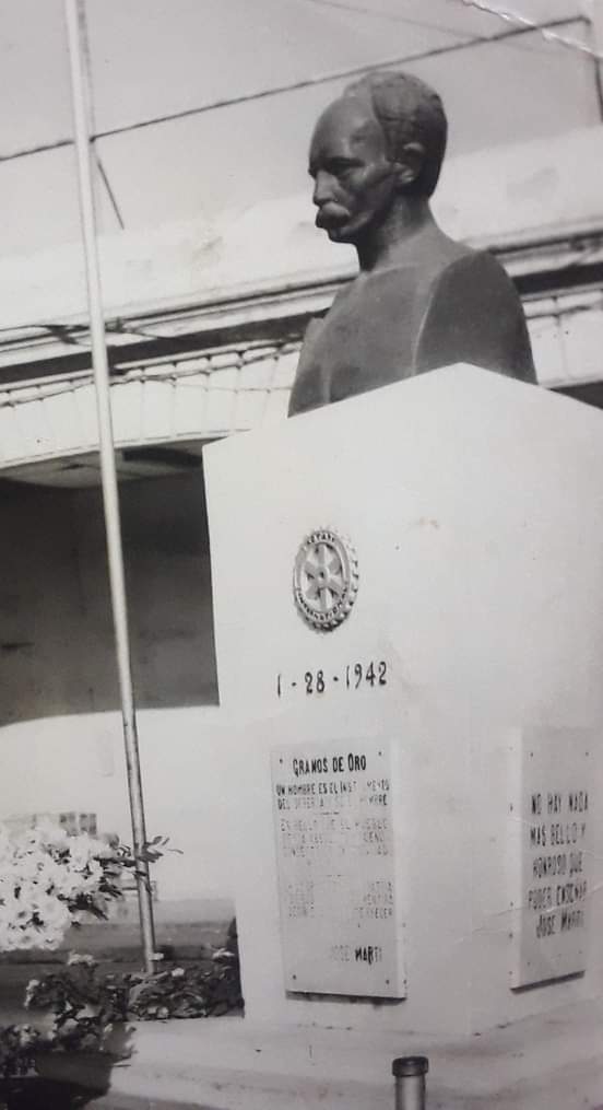 busto jose marti lastunas