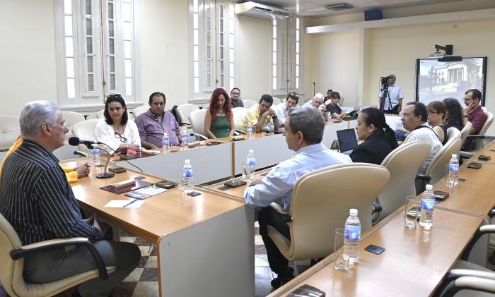 diaz canel ia universidad 1