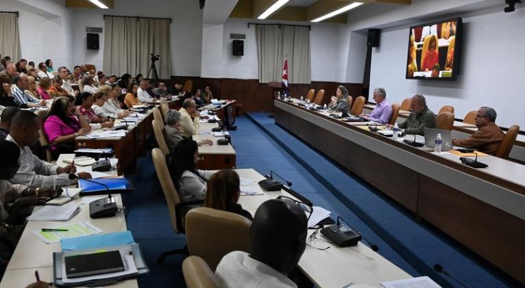 la educacion cubana y el reto de formar jovenes integrales