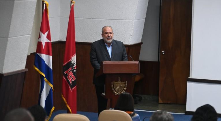 marrero cruz en el xi pleno del pcc el 13 de diciembre de 2025