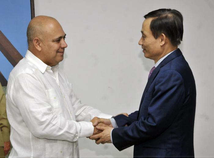 morales vietnam