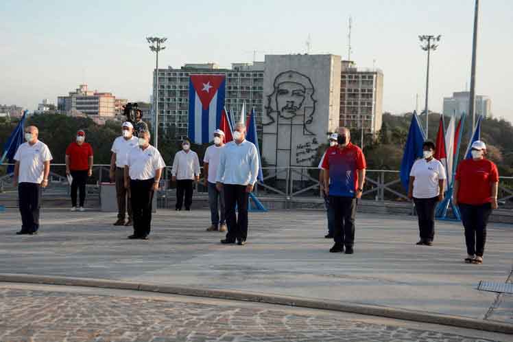 At Revolution Square in Havana, the customary location for massive parades to celebrate the date, a symbolic event took place before the monument of National Hero Jose Marti