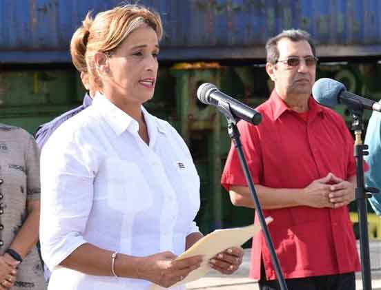 Venezuelan ambassador  Adan Chávez, and Cuban Minister of Internal Trade Betsy Díaz