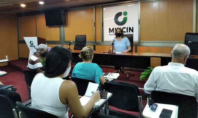 Betsy Díaz, Minister of Domestic Trade (MINCIN).