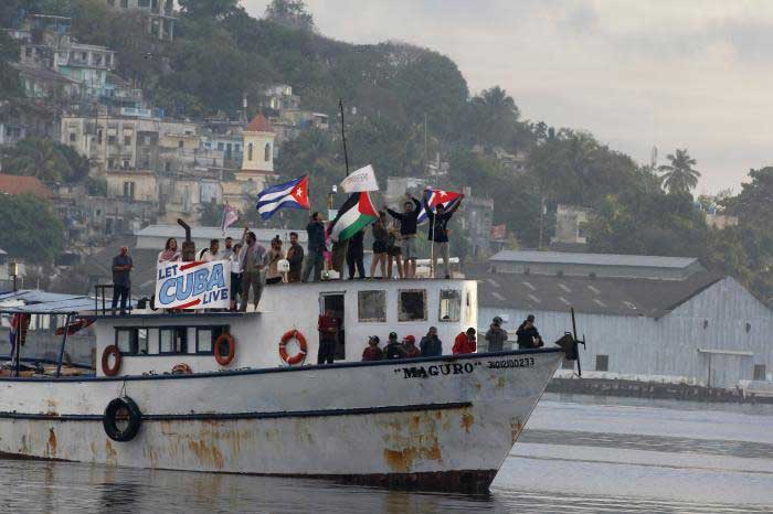 They are fighting a monster; that is why they brought with them I don’t know how many boxes of food, medicine, personal hygiene products, and more than 70 solar panels. 