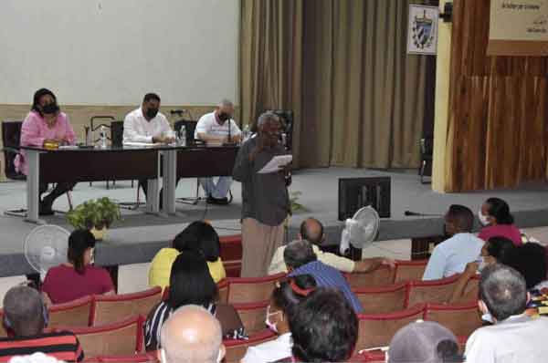 The president of the Cuban Parliament called for strengthening the role of the Municipal Assembly of People's Power in each territory of the country.