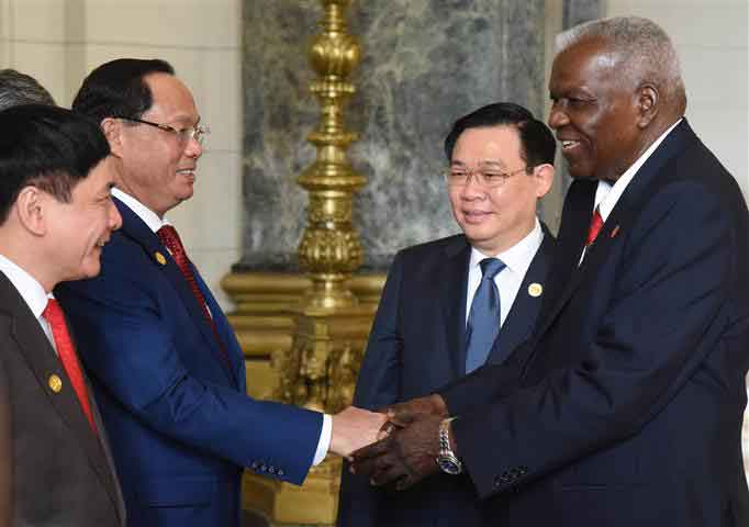 Leaders of the National Assembly of People’s Power welcomed the vietnamese delegation