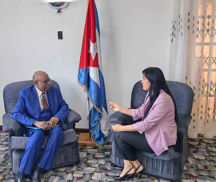 The Cuban Ambassador and Chikanda emphasized the usefulness of using science as a tool for diplomacy.