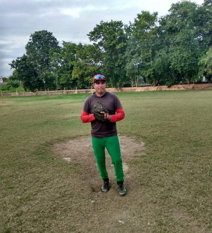 Aliexis Velázquez Softbol Chaparra