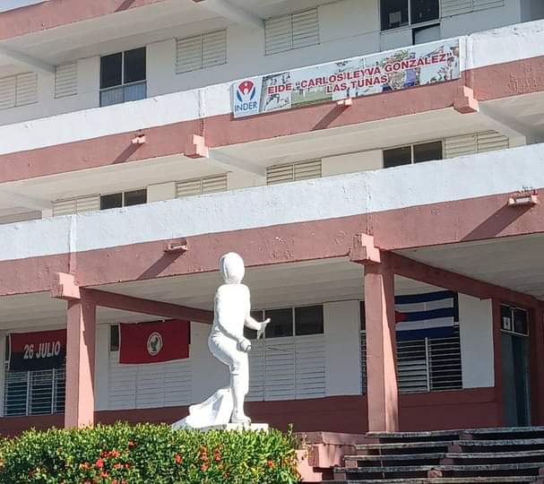 Carlos Leyva González School for Sports Initiation (EIDE).