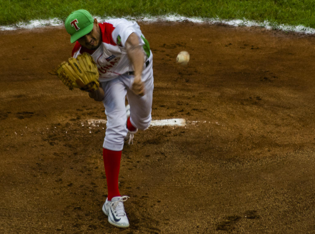 Eliander Bravo Las Tunas VS Industriales final serie 62 2023 juego 2 0001