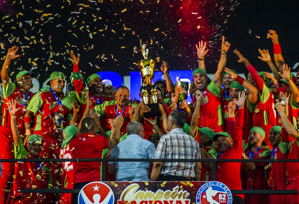 Las Tunas Campeon juego 4 final Vs industriales Serie62 2023 0059