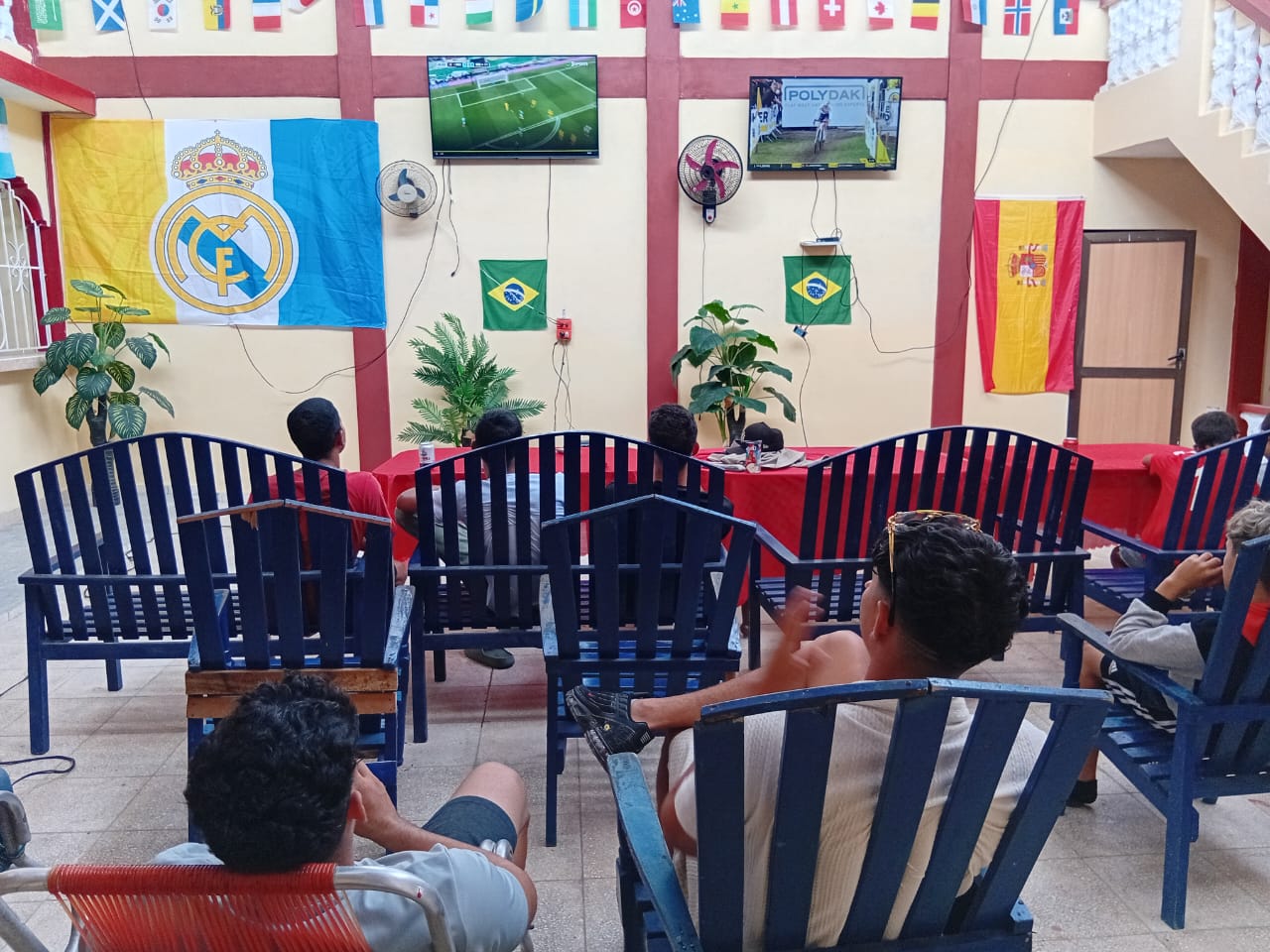 Salón Polodeportivo en el Bodegón de Polo en Puerto Padre
