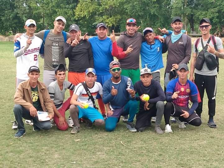 Softbol Chaparra Vedado 3