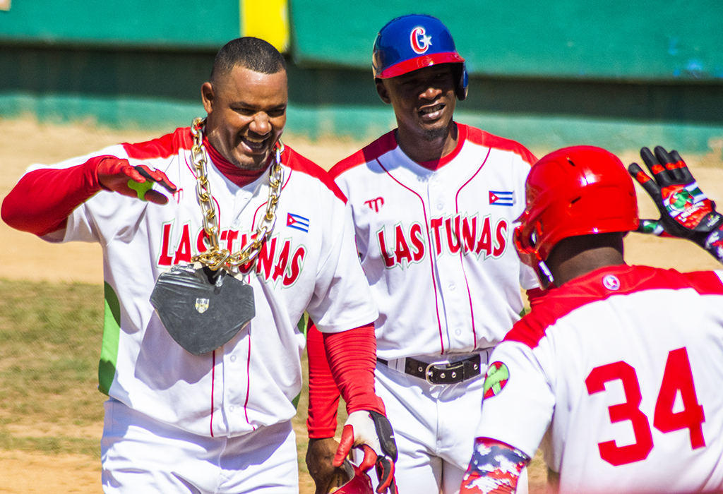 Yosvanis Alarcon Las Tunas Vs Villa Clara serie 63 beisbol 2024 0010