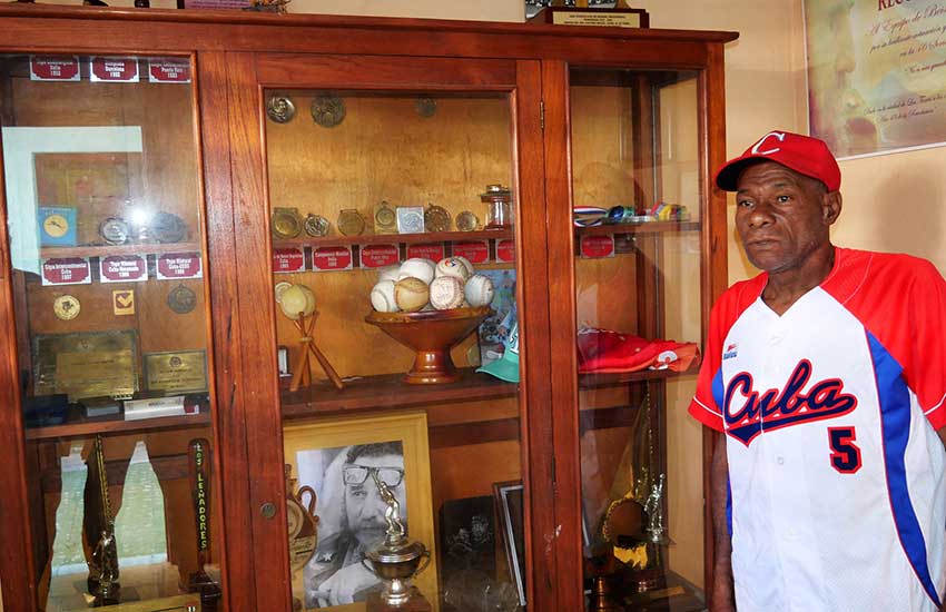 Ermidelio Urrutia, entre los grandes de la pelota cubana.