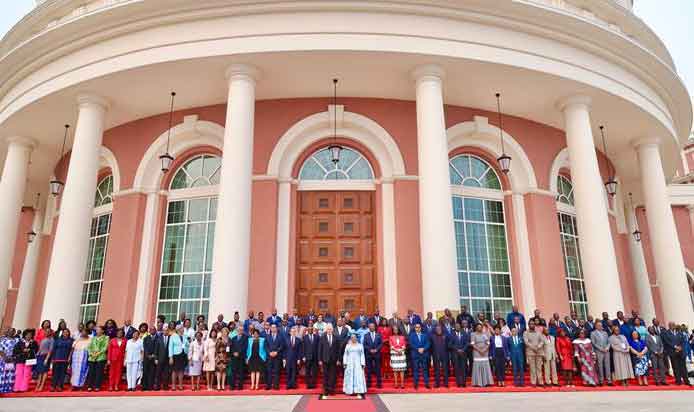 Díaz-Canel received a warm welcome at the National Assembly.