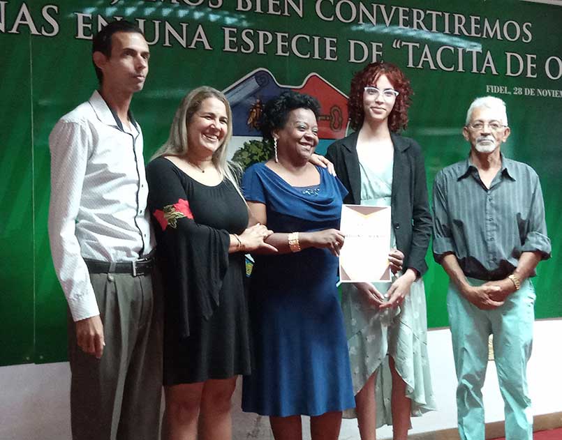 Outstanding workers and judicial areas were recognized.