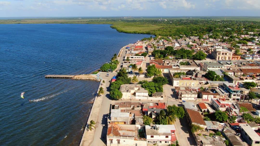 The sail round to Cuba has arrived to the Bay of Puerto Padre.