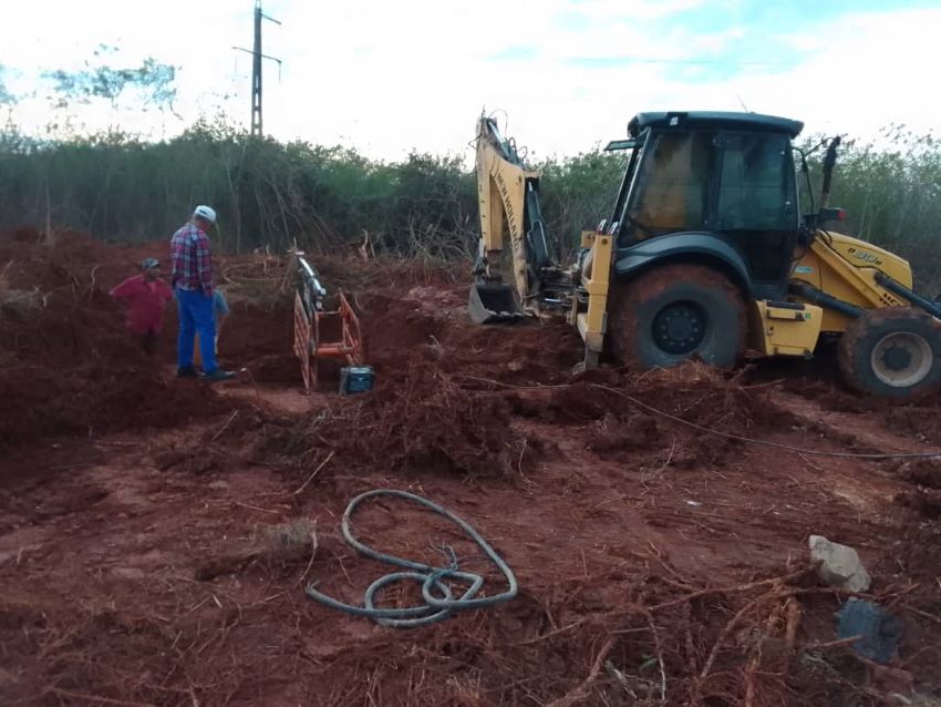 Los trabajos se hacen en condiciones difíciles del terreno