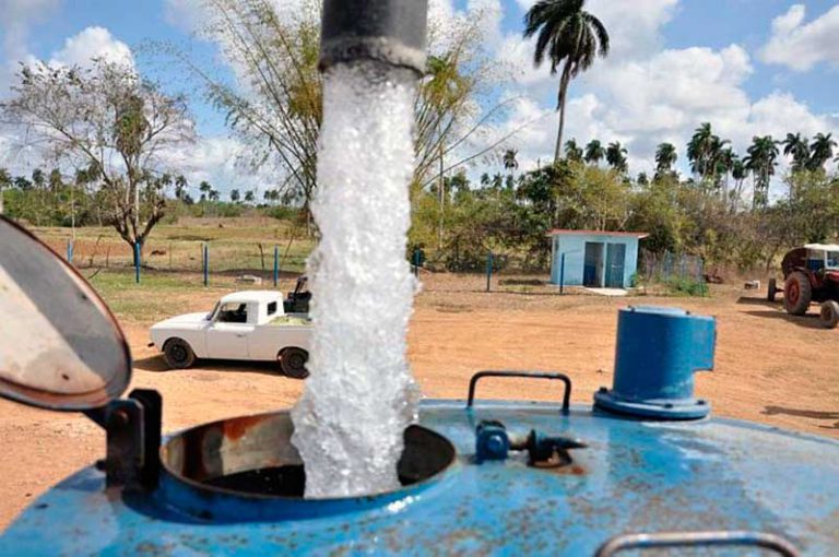 None admitts having ever sold a water tank truck
