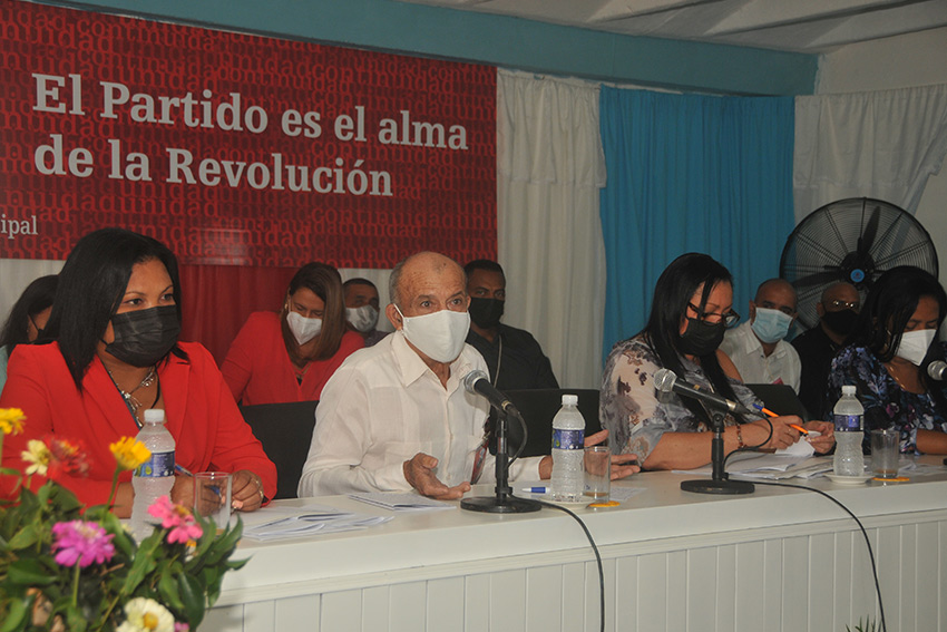Amancio asamblea pcc8