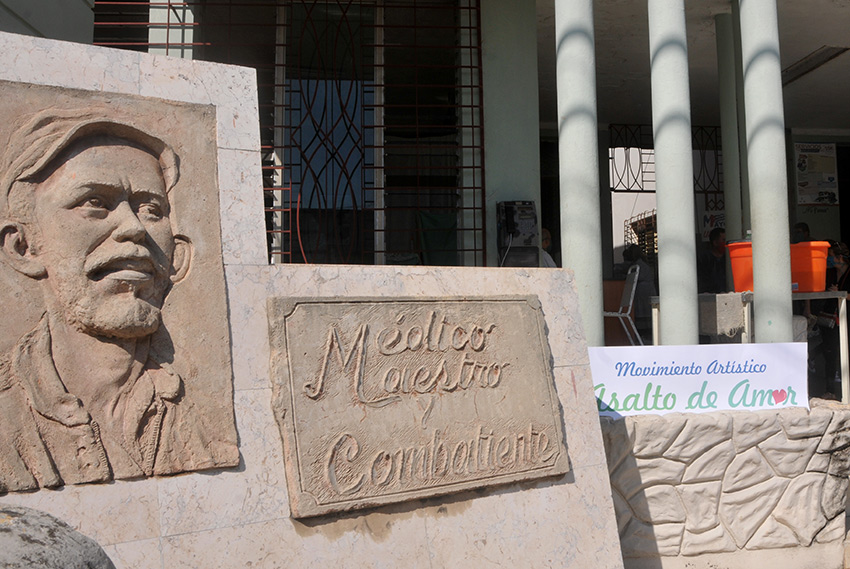 Asalto de Amor Artistic Movement donates means of protection to health personnel 