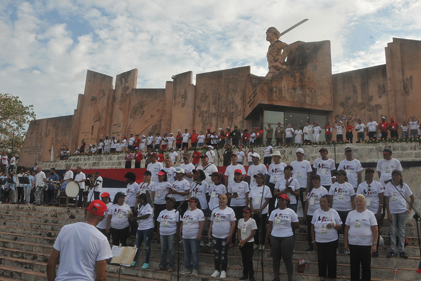 coro desfile las tunas