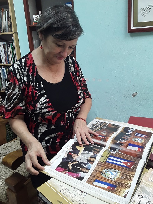 2 Carmen Velázquez